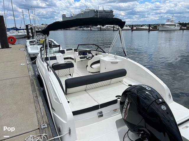 Slide: The Image of Bayliner DX 2200 2022 - 14327556