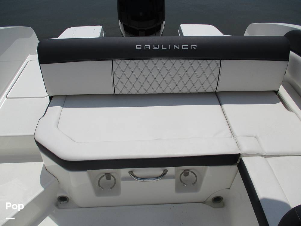 Slide: The Image of Bayliner DX 2200 2023 - 14293273