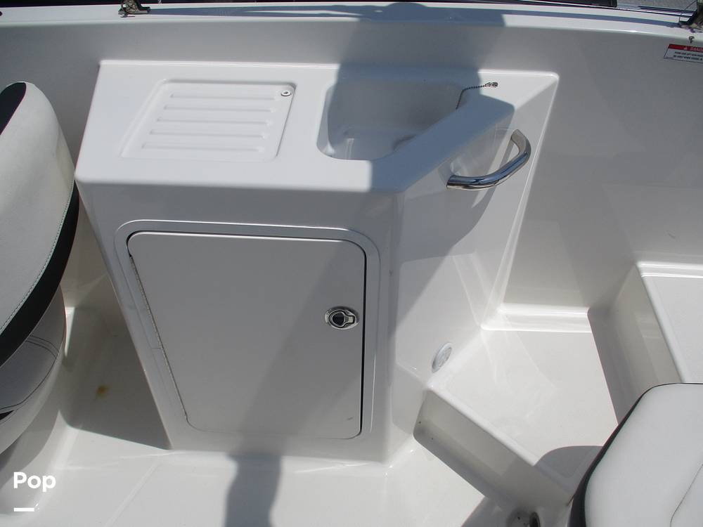 Slide: The Image of Bayliner DX 2200 2023 - 14293280