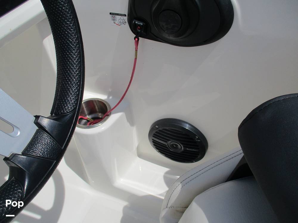 Slide: The Image of Bayliner DX 2200 2023 - 14293292