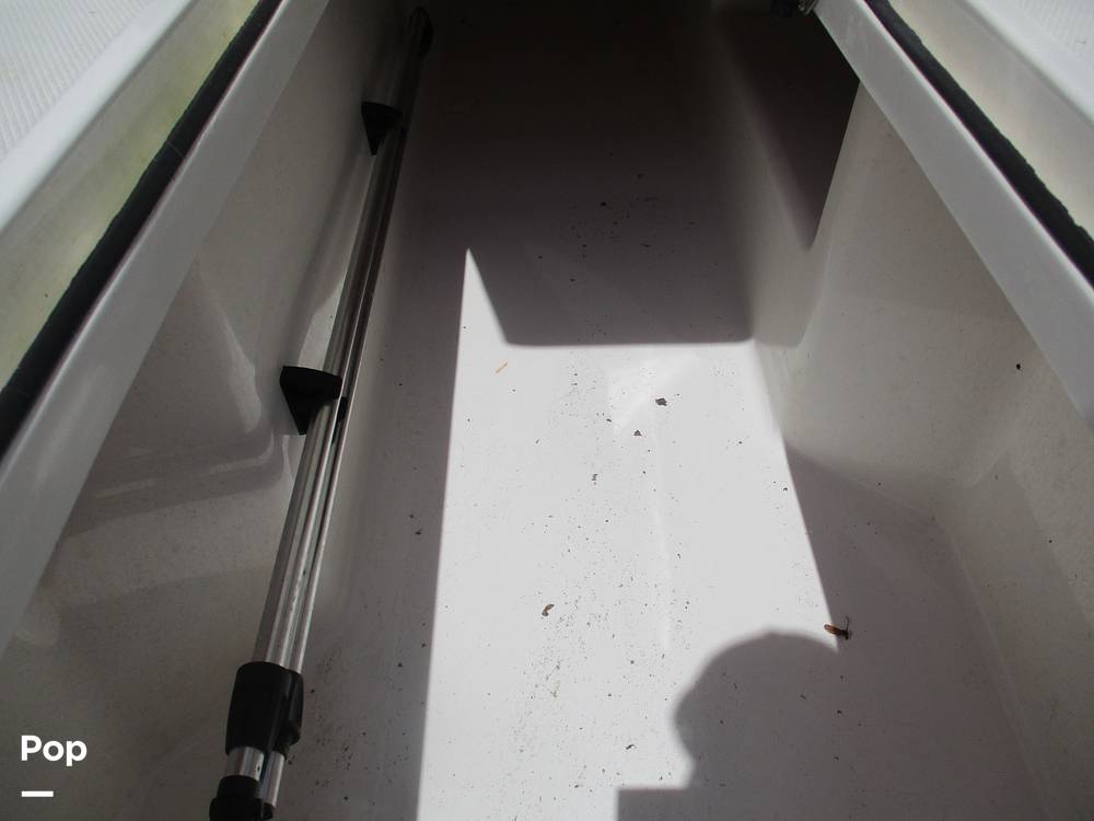 Slide: The Image of Bayliner DX 2200 2023 - 14293294