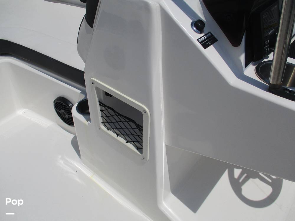 Slide: The Image of Bayliner DX 2200 2023 - 14293299