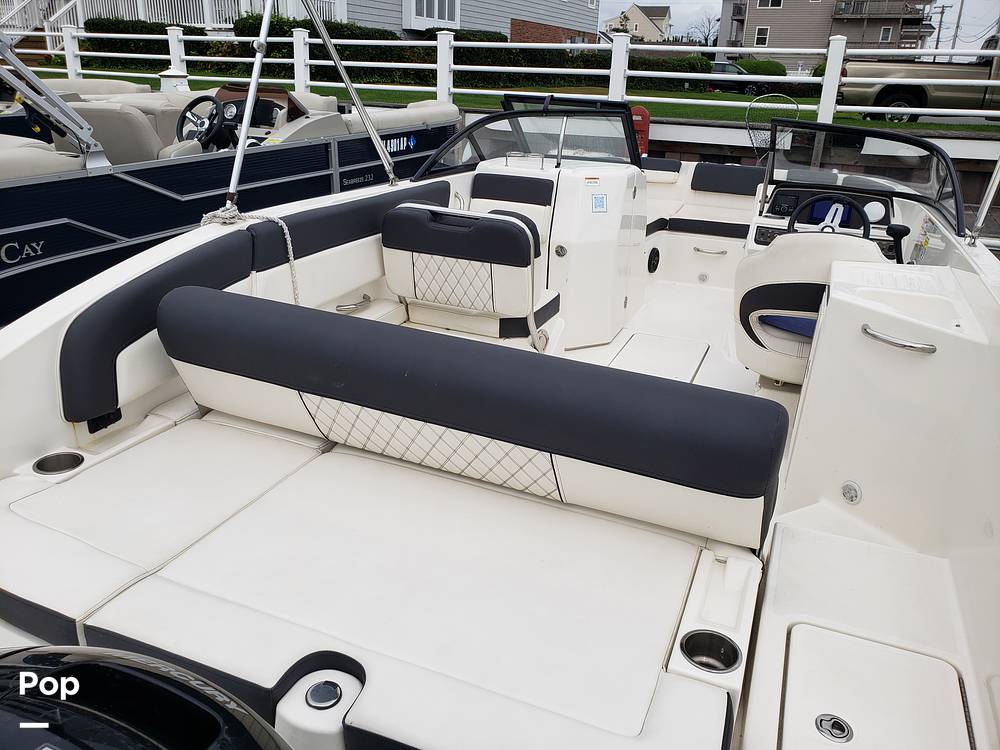 Slide: The Image of Bayliner DX 2200 2023 - 14686459