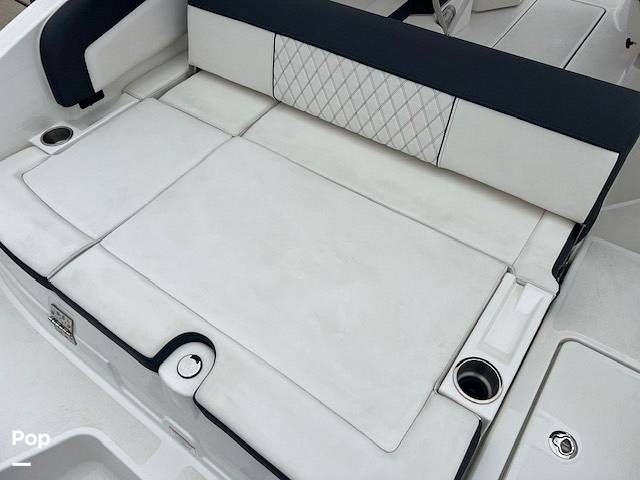 Slide: The Image of Bayliner DX 2200 2023 - 14164125