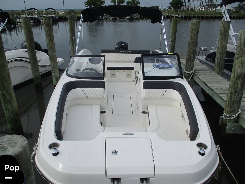 Slide: The Image of Bayliner DX 2200 2023 - 14300966