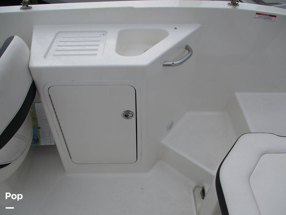 Slide: The Image of Bayliner DX 2200 2023 - 14300992