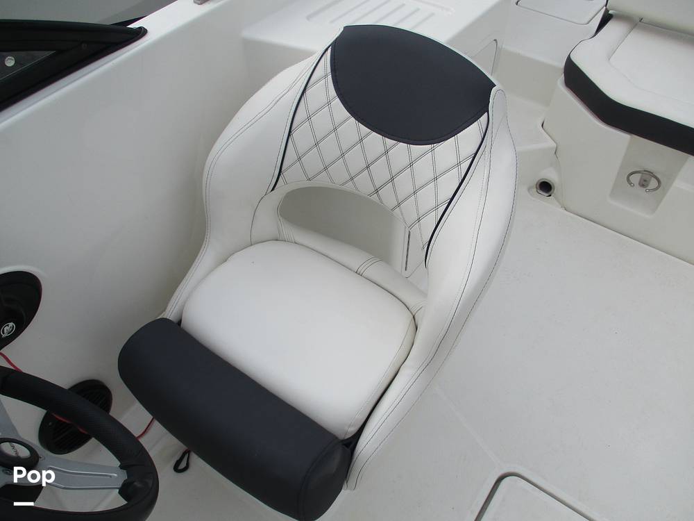 Slide: The Image of Bayliner DX 2200 2023 - 14300996