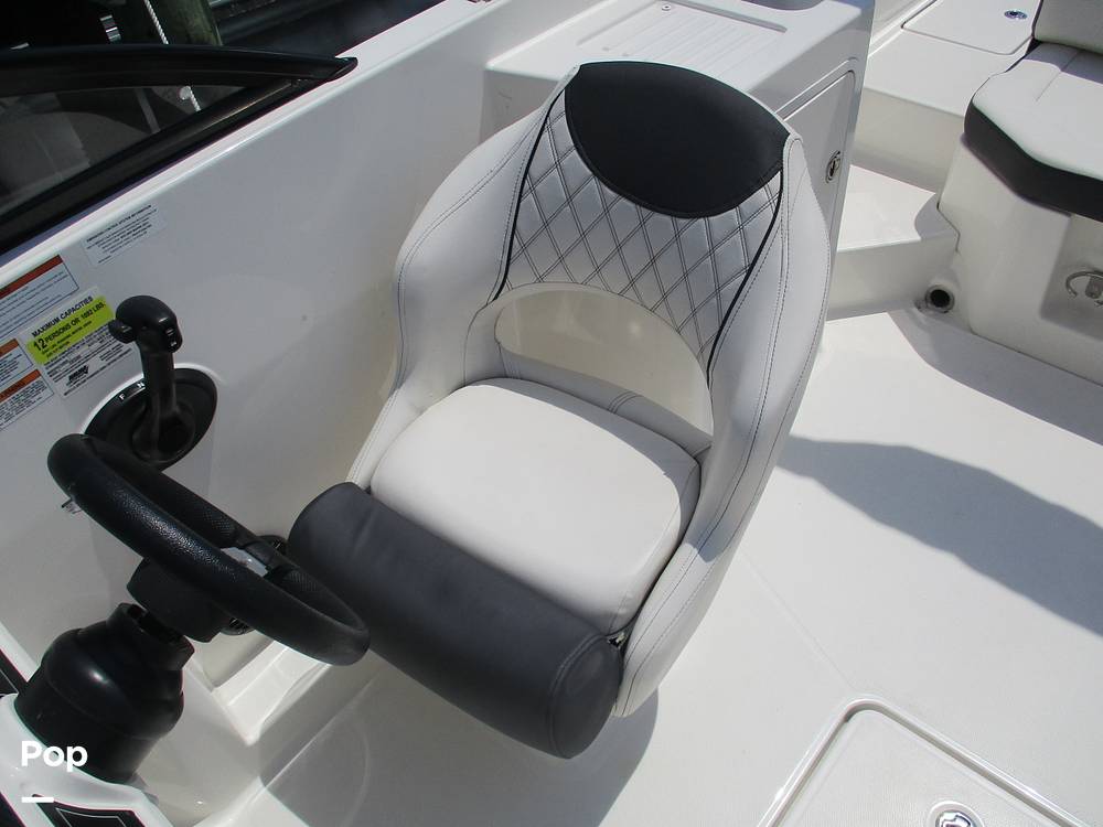 Slide: The Image of Bayliner DX 2200 2023 - 14293282