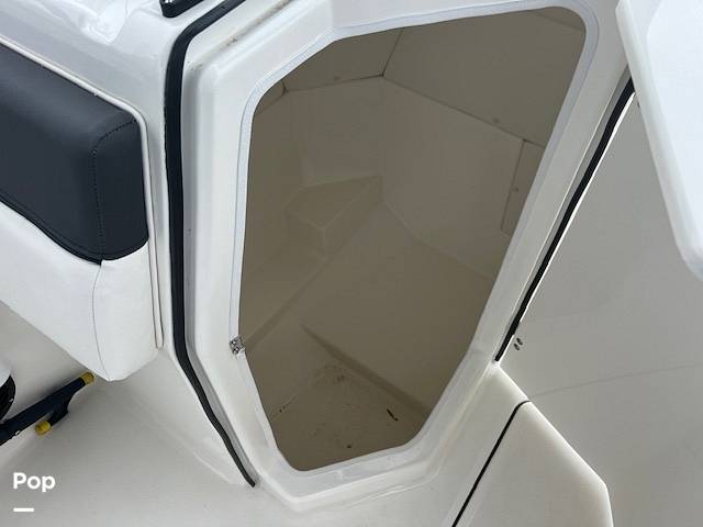 Slide: The Image of Bayliner DX 2200 2023 - 14164184