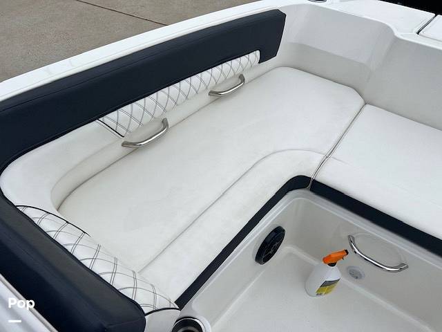Slide: The Image of Bayliner DX 2200 2023 - 14164185