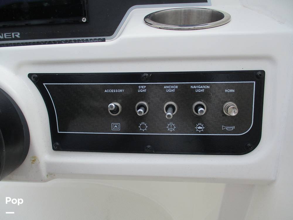 Slide: The Image of Bayliner DX 2200 2023 - 14301003