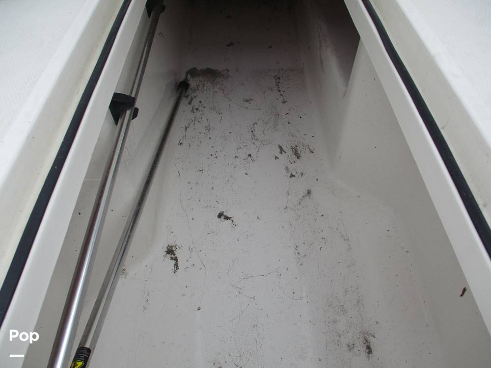 Slide: The Image of Bayliner DX 2200 2023 - 14301007