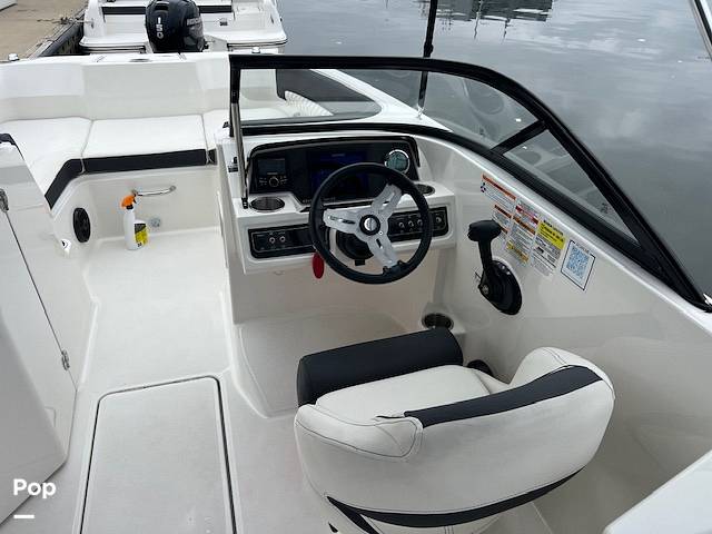 Slide: The Image of Bayliner DX 2200 2023 - 14164129
