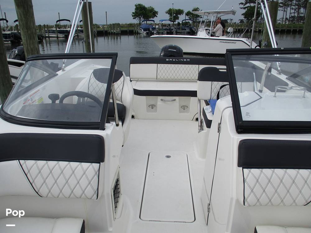 Slide: The Image of Bayliner DX 2200 2023 - 14301024