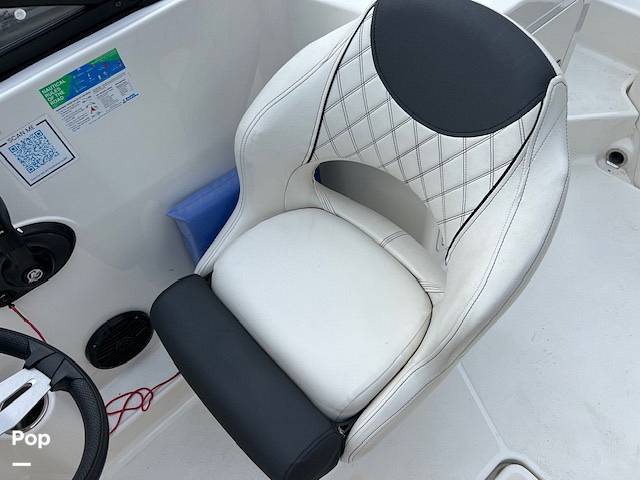 Slide: The Image of Bayliner DX 2200 2023 - 14659299