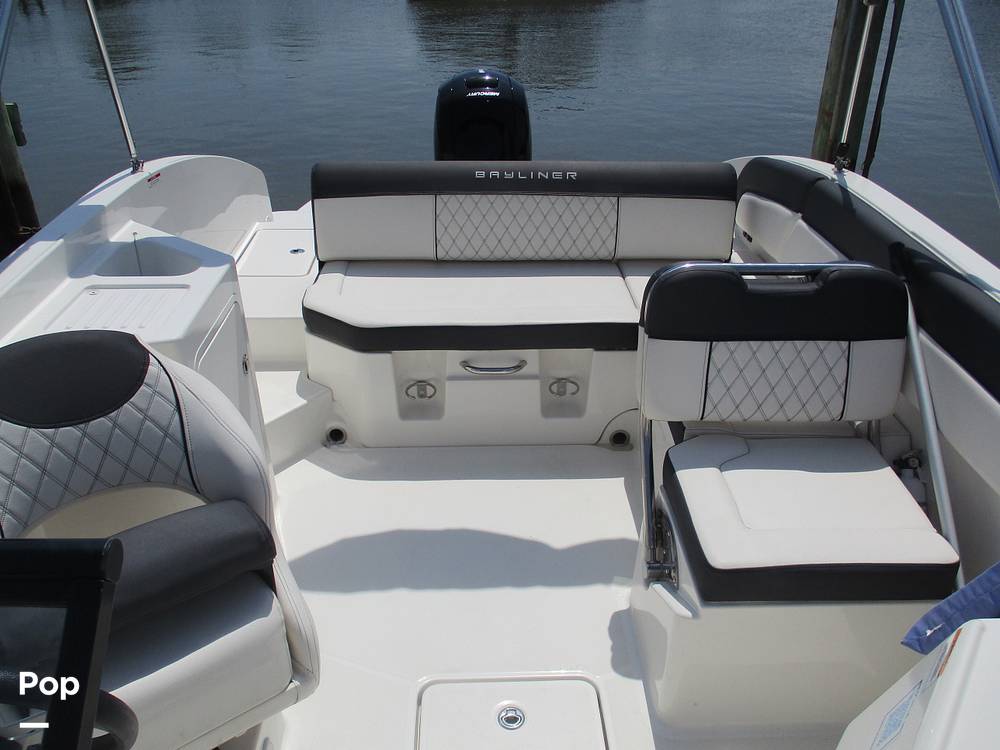 Slide: The Image of Bayliner DX 2200 2023 - 14293310