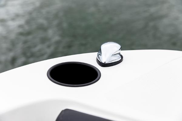 Slide: The Image of Bayliner DX2200 2024 - 8