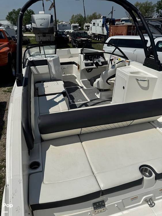 Slide: The Image of Bayliner DX2250 2022 - 15521246