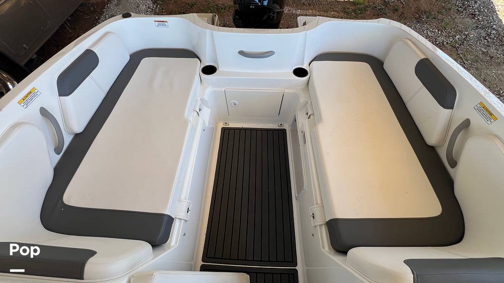 Slide: The Image of Bayliner E18 2023 - 15186538