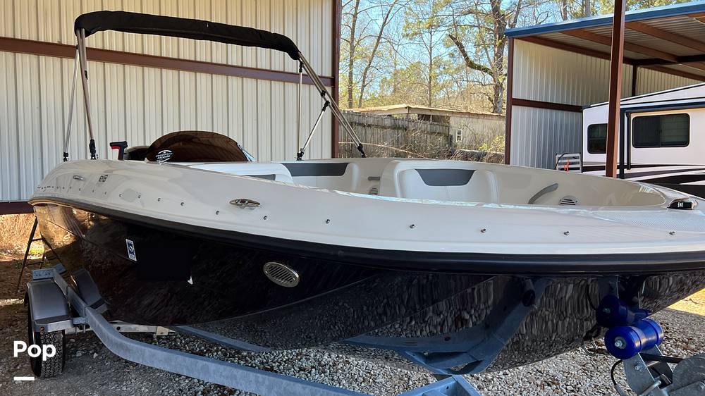 Slide: The Image of Bayliner E18 2023 - 15186556