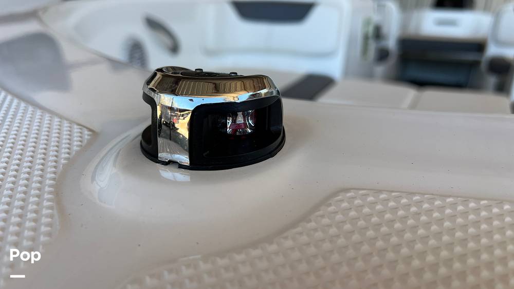 Slide: The Image of Bayliner E18 2023 - 15186557
