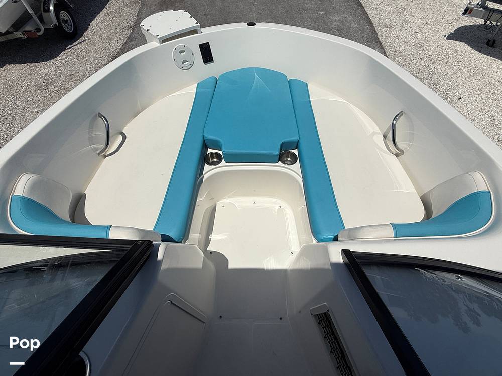 Slide: The Image of Bow Lounges - 15395055