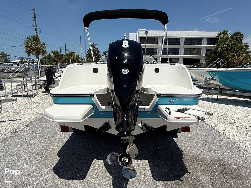 Slide: The Image of Bayliner Element E21 2024 - 15395064