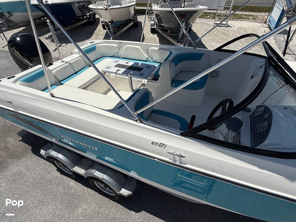 Slide: The Image of Bayliner Element E21 2024 - 15395080