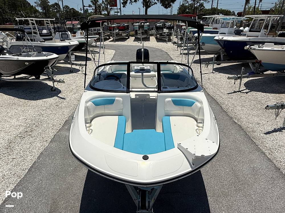 Slide: The Image of Bayliner Element E21 2024 - 15395082