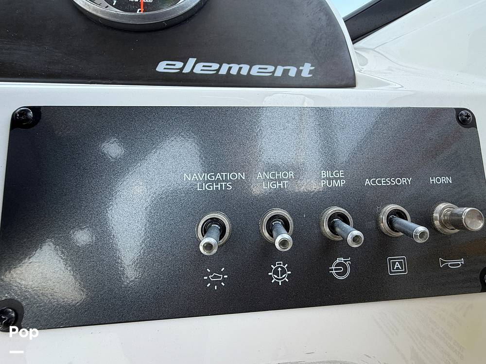 Slide: The Image of Bayliner Element E21 2024 - 15395111