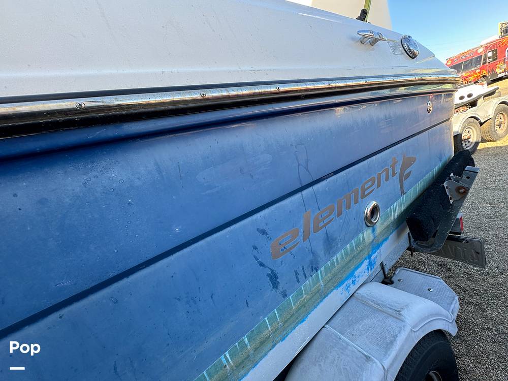Slide: The Image of Bayliner Element f-21 2018 - 14895555