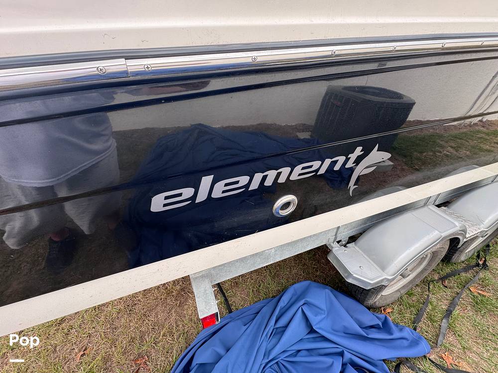 Slide: The Image of Bayliner Element F21 2019 - 15041671