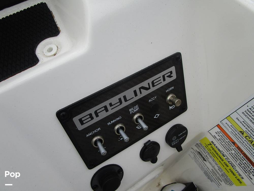 Slide: The Image of Bayliner Element M17 2022 - 13459848