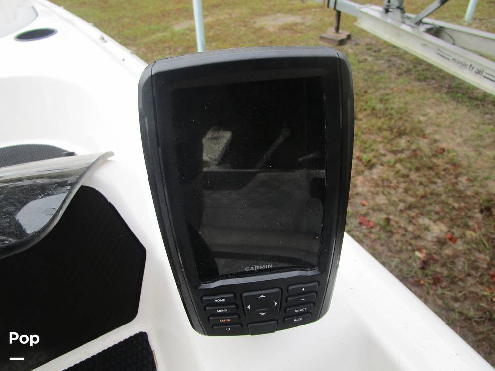 Slide: The Image of Bayliner Element M17 2022 - 13459850