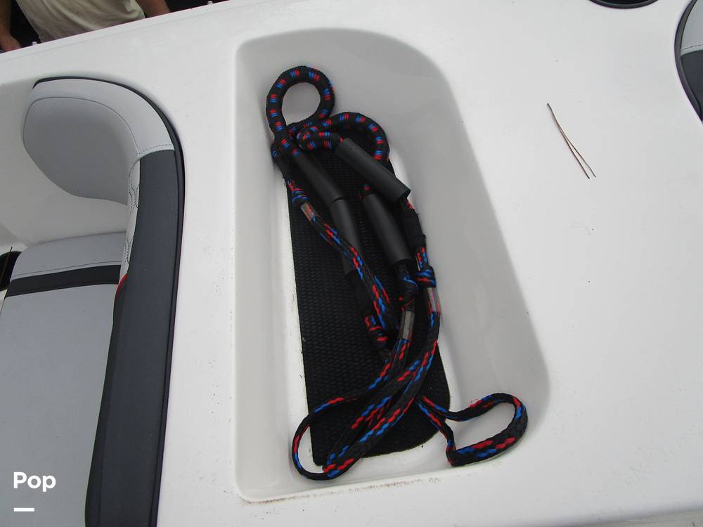 Slide: The Image of Bayliner Element M17 2022 - 13459865