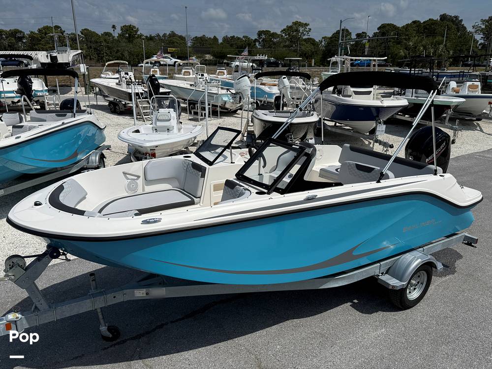 Slide: The Image of Passenger Capacity Of Nine - 15390467