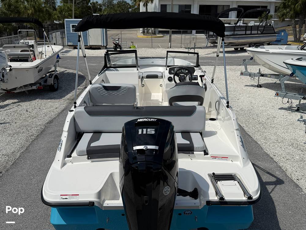 Slide: The Image of 115 HP Mercury Engine - 15390521