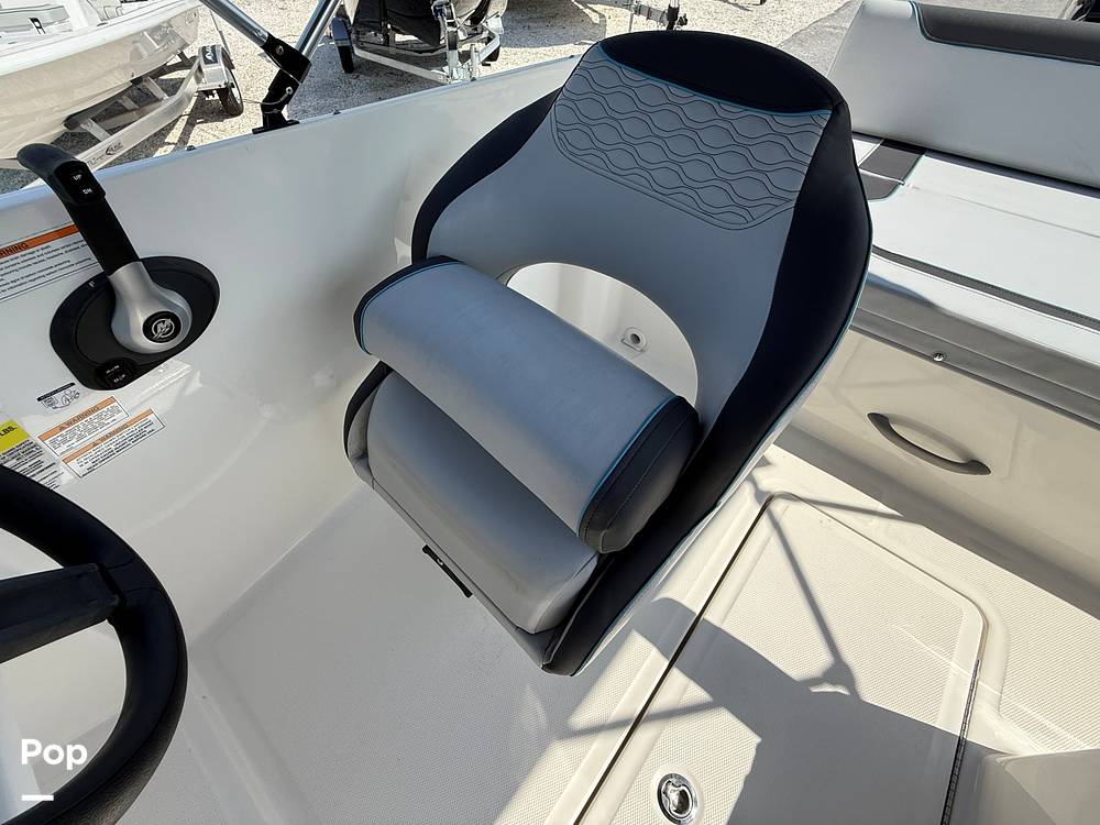 Slide: The Image of Captain's Bucket Seat With Bolster - 15390527