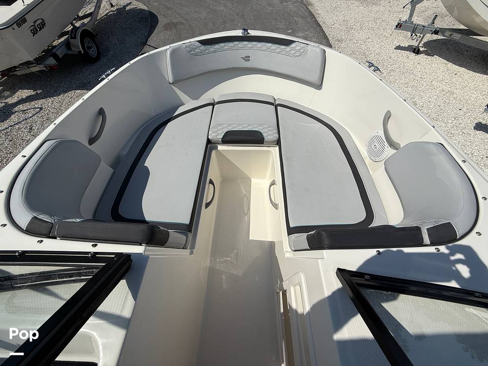 Slide: The Image of Bow Seating With Storage - 15390528