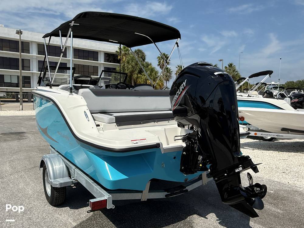 Slide: The Image of Bayliner Element M19 2024 - 15390546