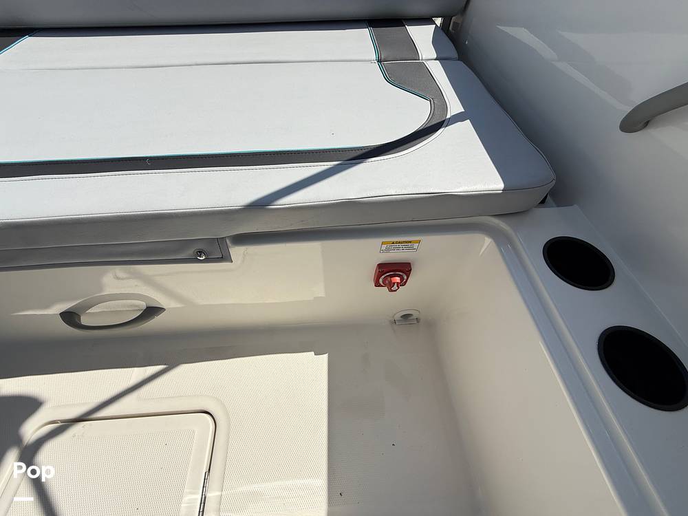 Slide: The Image of Bayliner Element M19 2024 - 15390562