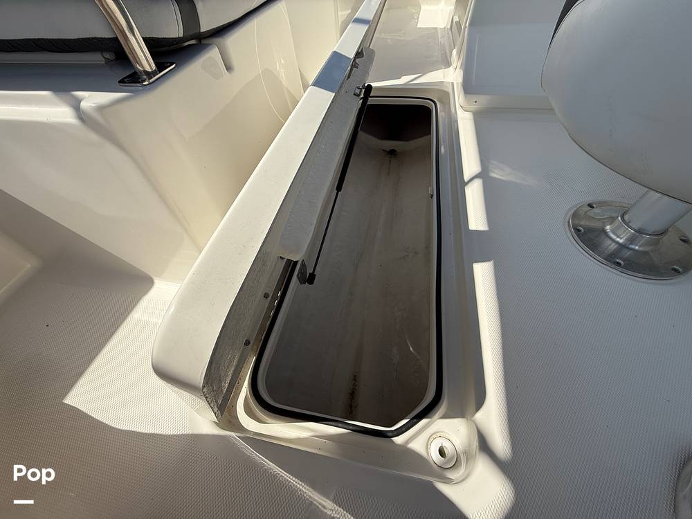 Slide: The Image of Bayliner Element M19 2024 - 15390569