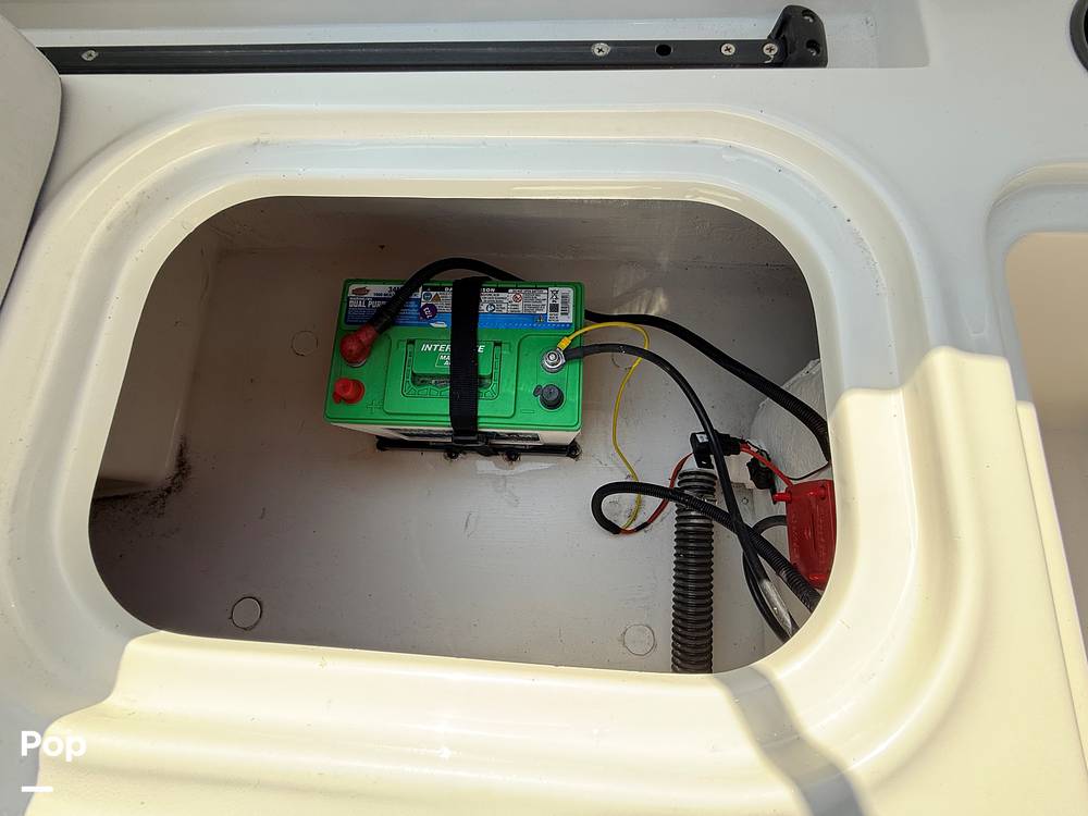 Slide: The Image of Bayliner Element M19 2024 - 15390637