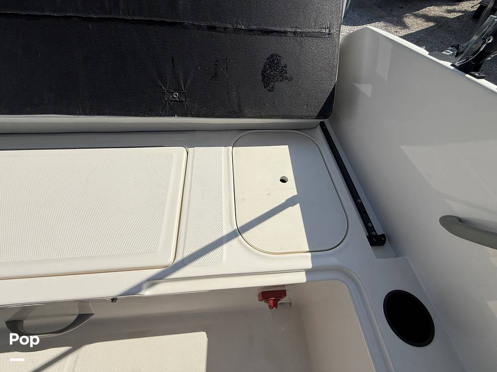 Slide: The Image of Bayliner Element M19 2024 - 15390638