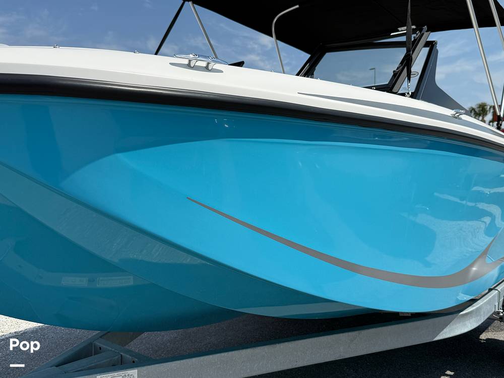 Slide: The Image of Bayliner Element M19 2024 - 15390643