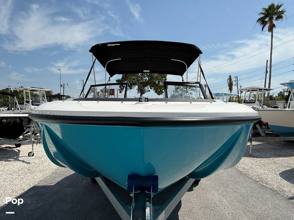 Slide: The Image of Bayliner Element M19 2024 - 15390661