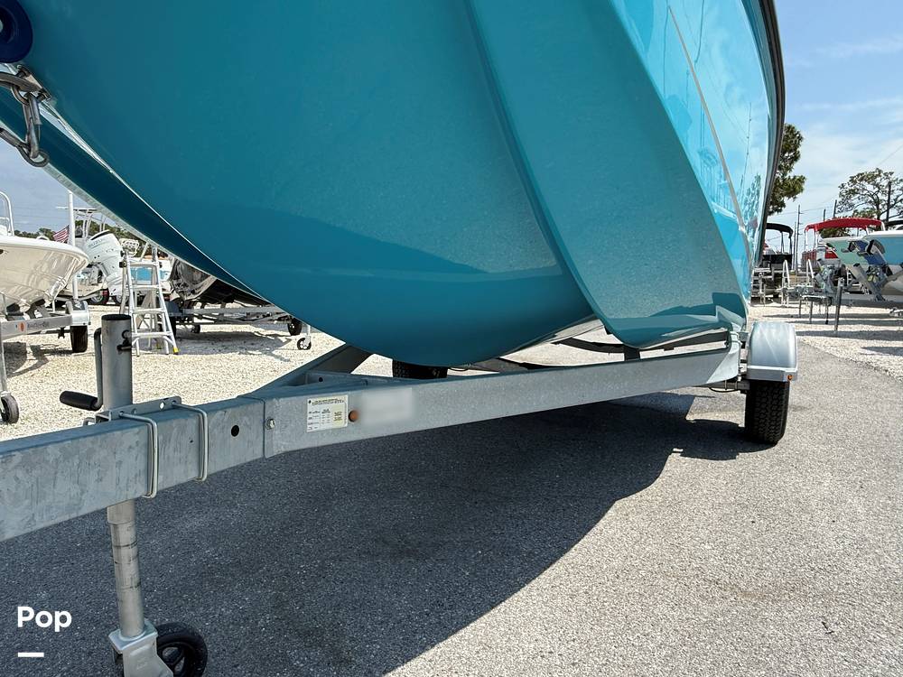 Slide: The Image of Bayliner Element M19 2024 - 15390665