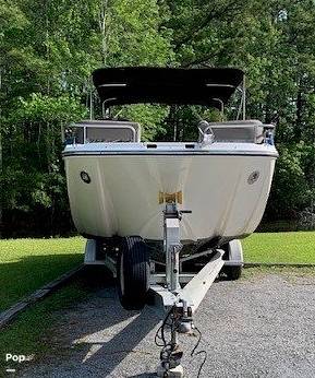 Slide: The Image of Bayliner Element XR7 2017 - 15609309