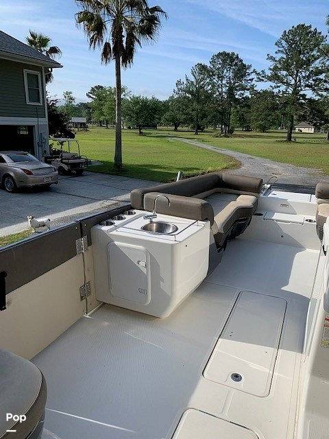Slide: The Image of Bayliner Element XR7 2017 - 15609314