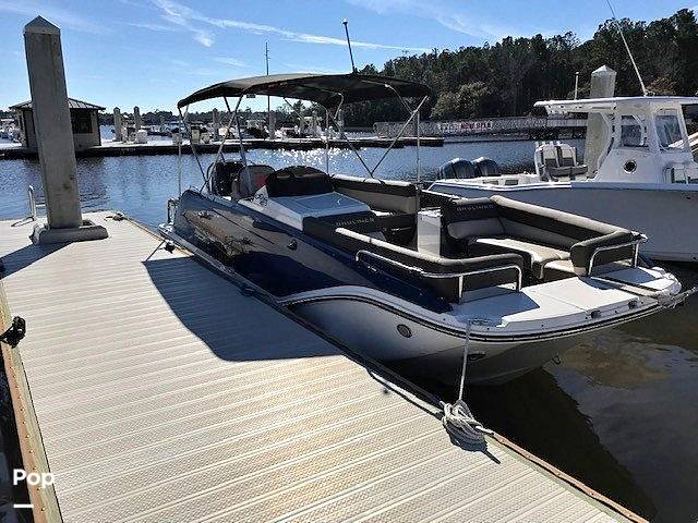 Slide: The Image of Bayliner Element XR7 2017 - 15609316